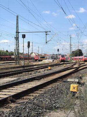 Bild vergrößern: Bahnhof Ansbach - Ostansicht