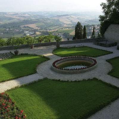 Bild vergrößern: Garten der Villa Vinci