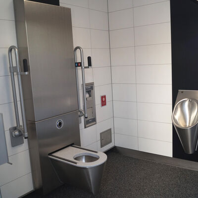 Bild vergrößern: Neue Toilettenanlage am Bahnhof