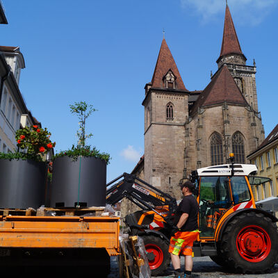 Neue Pflanzkübel für die Ansbacher Altstadt.